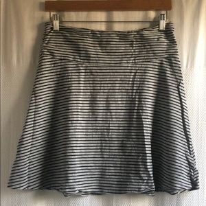 Toad&Co ECO Chaka Navy Striped Skirt - Medium
